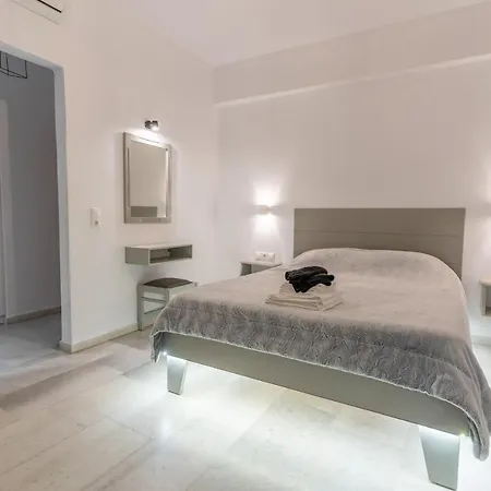 Alpha Naxos - Adults Only *