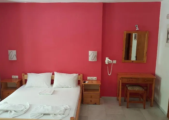 Alpha Naxos - Adults Only