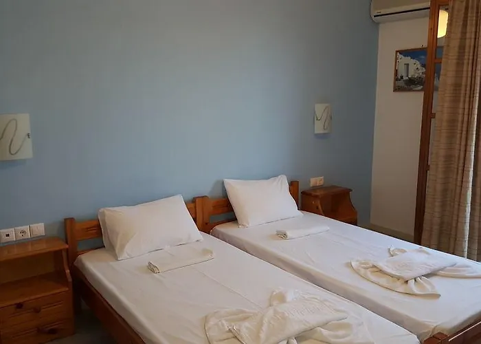 Alpha Naxos - Adults Only